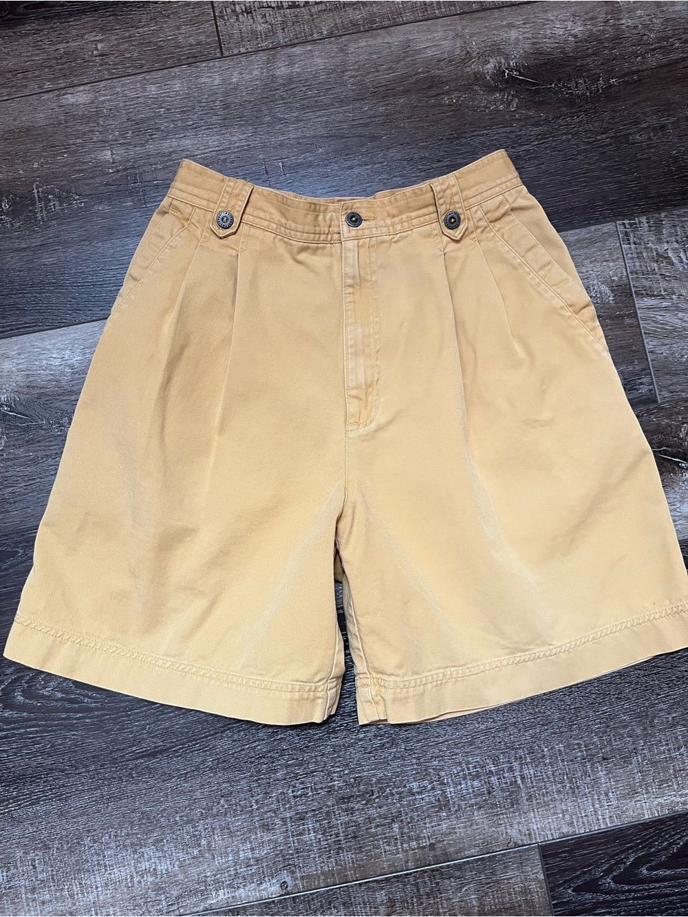 Women’s Casual High-Waist yellow/tan Shorts